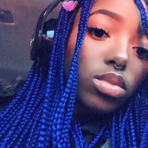 Meet your Posher, Justine